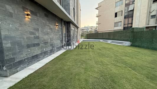 For the elite. Huge Garden