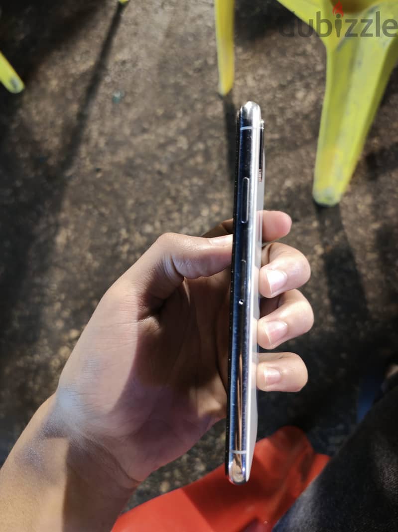 iPhone XS 256 Silver 1