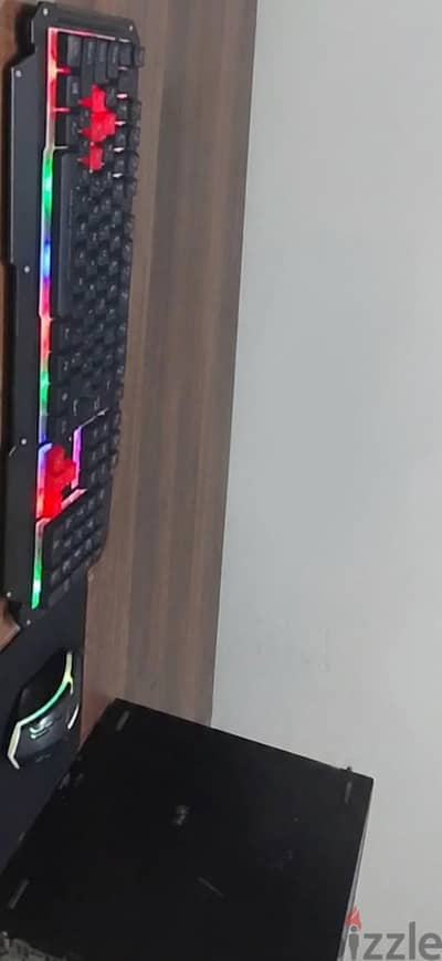 تجميعه ديل متكامله متنزل عليها العاب  (معاها كيبورد وماوس RGB هديه )