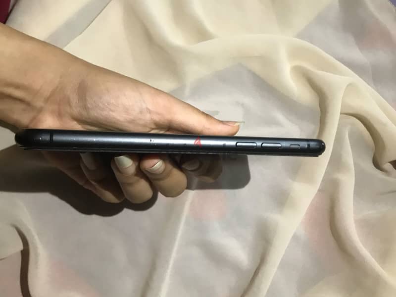 Apple - iPhone 11 4