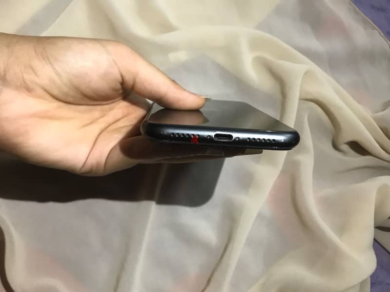 Apple - iPhone 11 6
