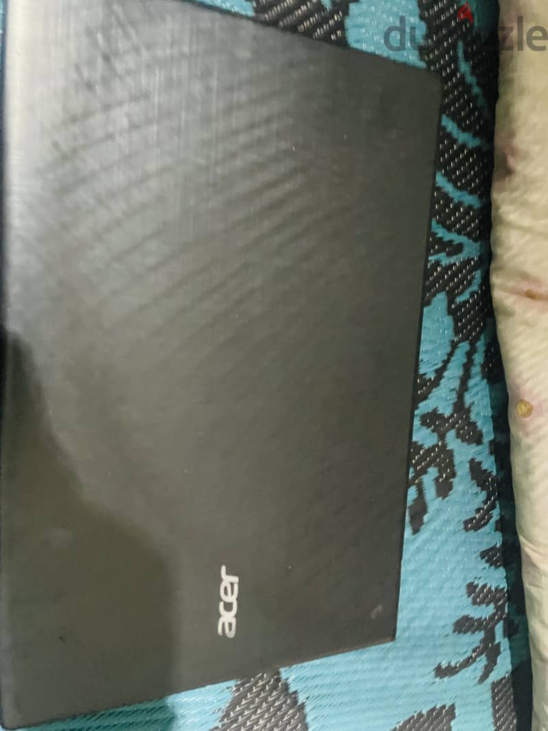 Acer Aspire E5-523 1