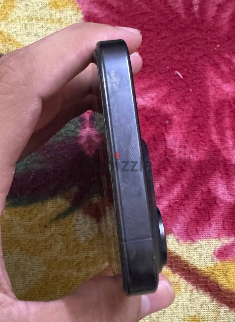 Apple - iPhone 15 Pro 3