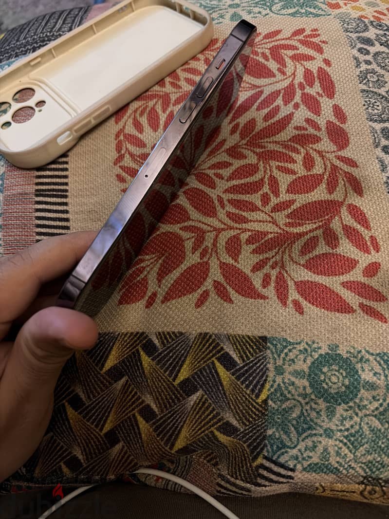 Iphone 14 pro max 4