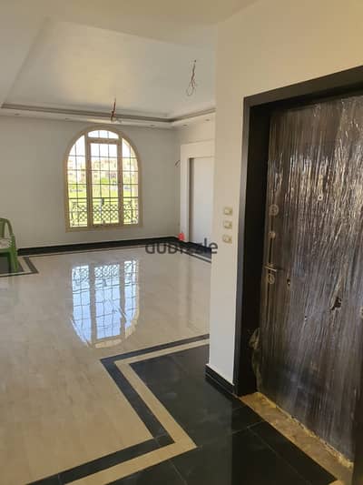 Apartment for rent in a prime location in South Academy