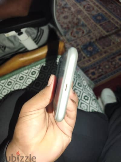 آبل - آيفون 11