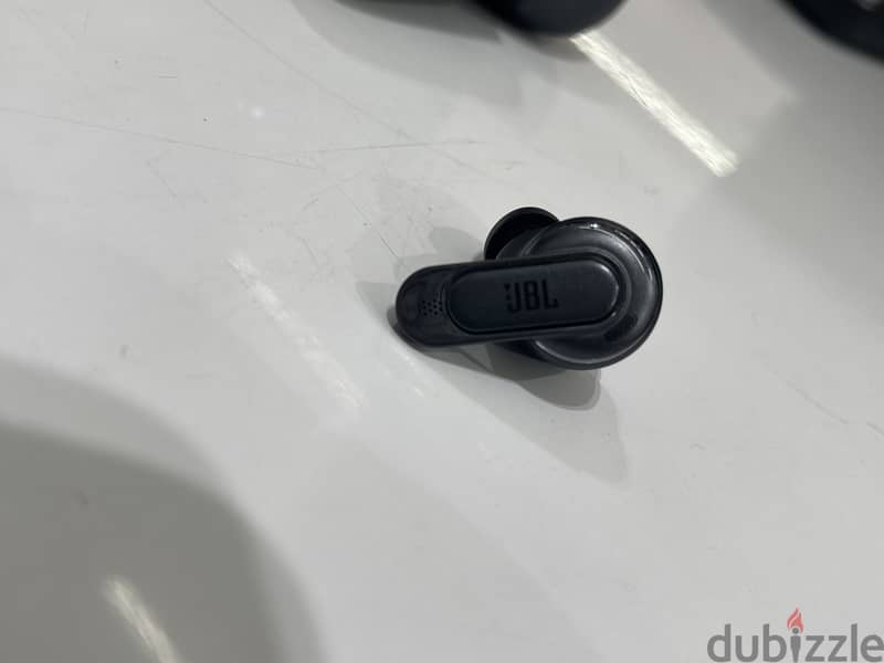 JBL Tour Bro3 3