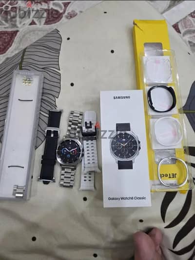 Watch 8 classic used for one month like new + full accessories  ج. م.