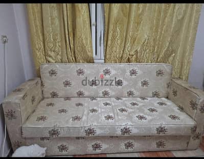 كنبه سرير