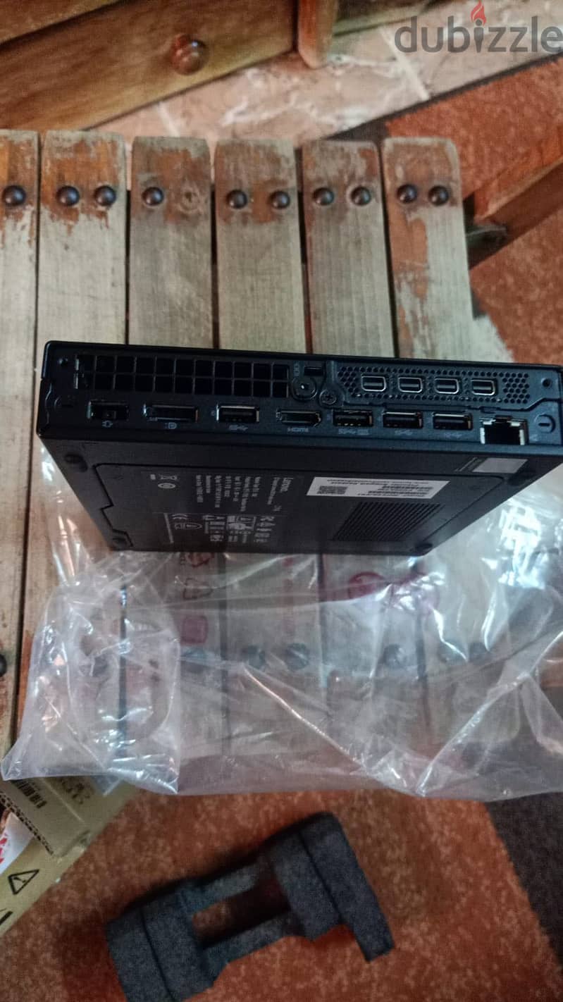 Lenovo ThinkCentre Ts P340 4