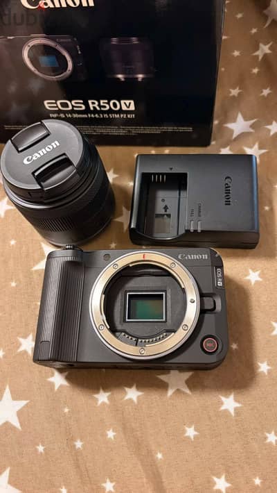 كاميرا Canon R50v استخدام اسبوع