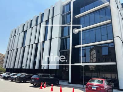 مكتب 338 متر للإيجار في هايد بارك Hyde Park على شارع التسعين الجنوبي التجمع الخامس القاهرة الجديدة | أرخص سعر للمتر في السوق | 875 جنيه للمتر