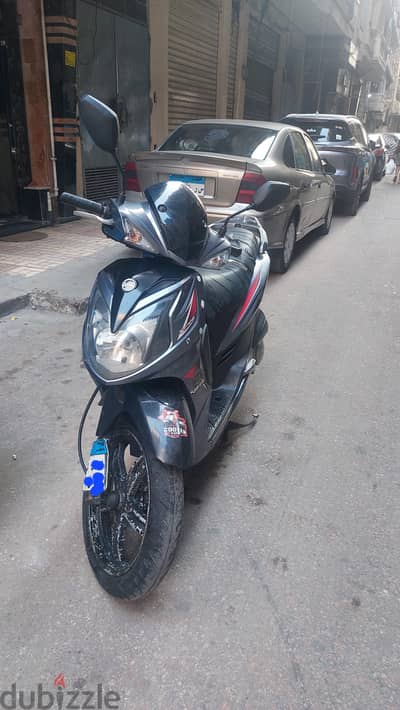 sym sr
