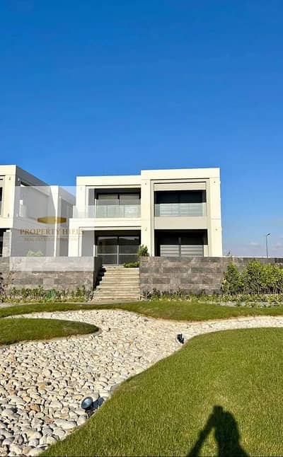 بأقل سعر فى الماركت شالية استلام فورى متشطب للبيع دايركت اطلالة بحرية مباشرة 150 متر 3 غرف  فى لافيستا رأس الحكمة