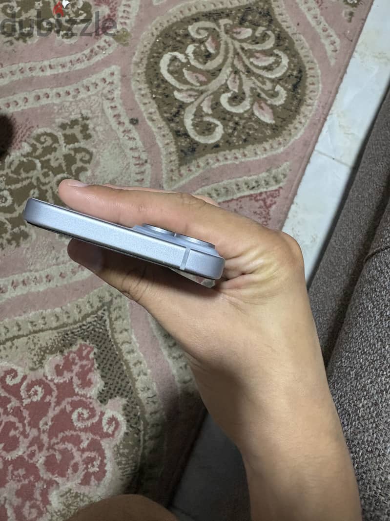Apple - iPhone 15 4
