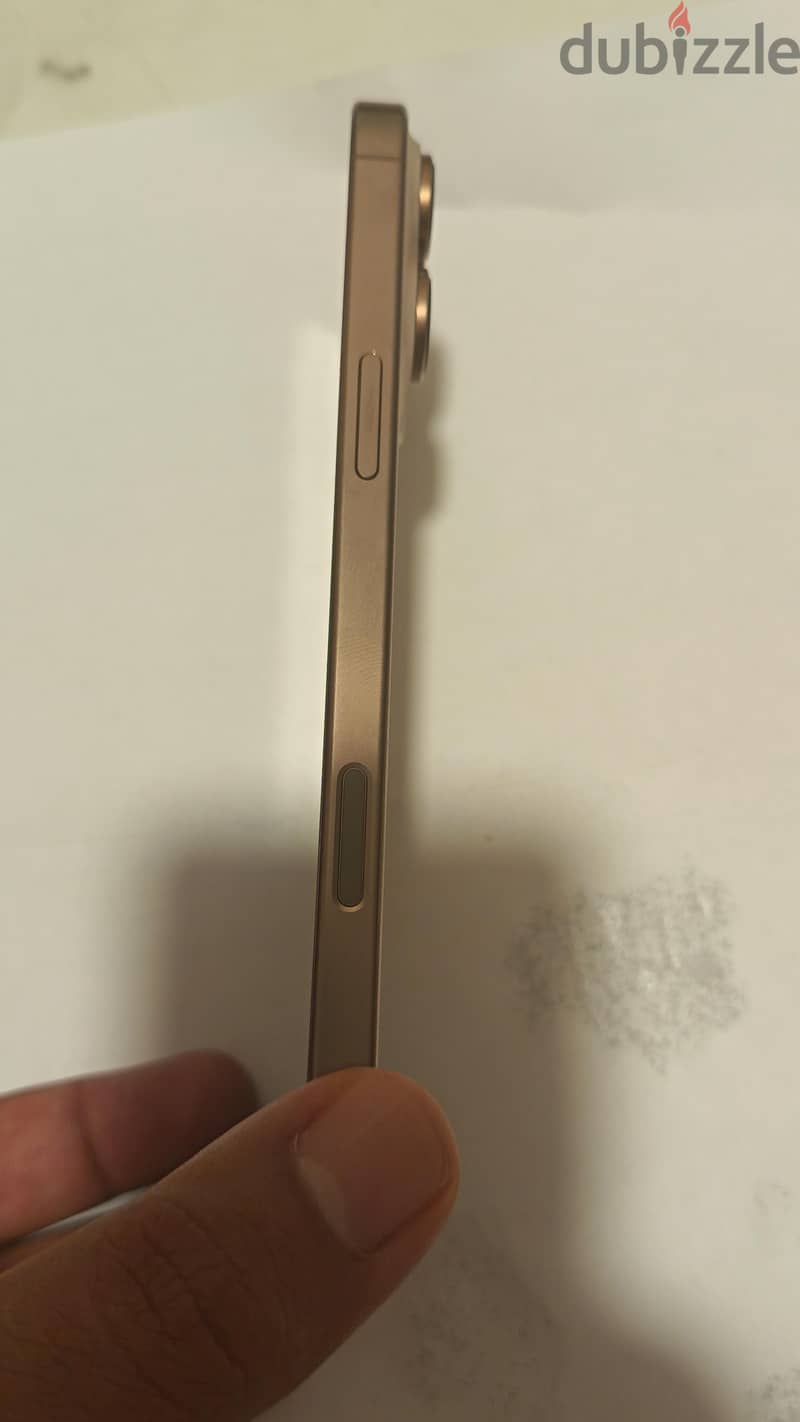 Apple - iPhone 16 Pro Max 3
