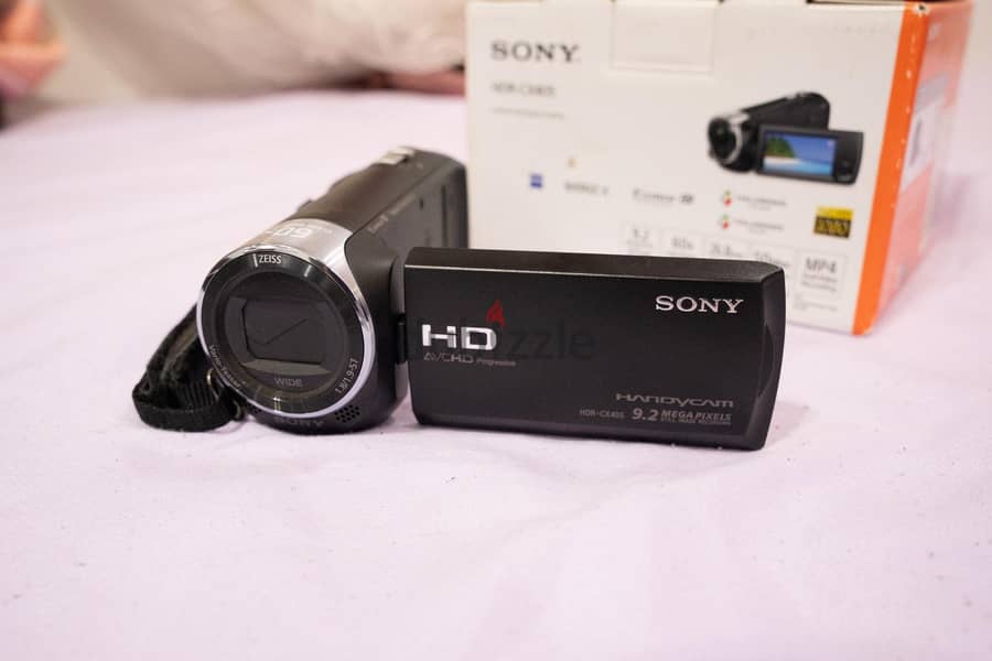 Sony HDR-CX405 2