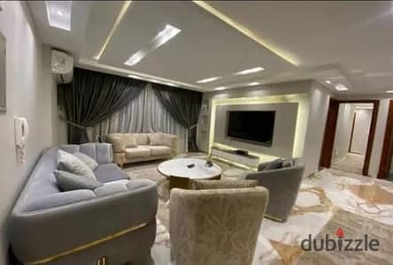 شقة فندقيه مفروشة تشطيب فندقي قرب فندق سفير ميدان المساحه للايجار اليومي والشهري للعائلات للسكن الراقي بالدقي