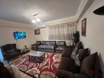 شقة للبيع قرب فندق سفير ميدان المساحه للسكن الراقي والمميز بالدقي