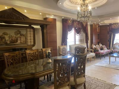 Luxury 170 sqm apartment for rent in 7th District, fully finished & elegantly furnished. 3 bedrooms, 3 bathrooms, prime view of Ofok Square & fountain
