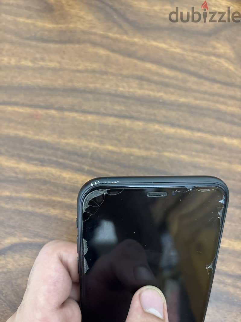 Apple - iPhone XR 2