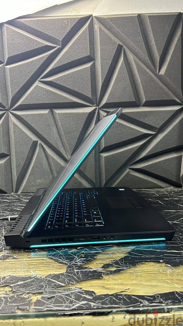 Dell Alienware 15 R4 3