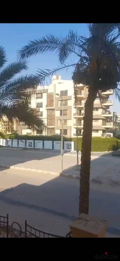 شقه لقطه فيو مفتووووح على كنز جاهزه للاستلام وخالصة كل شيء