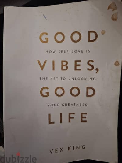 كتاب good vibes good life لبيع السعر ٧٥٠ جنيه