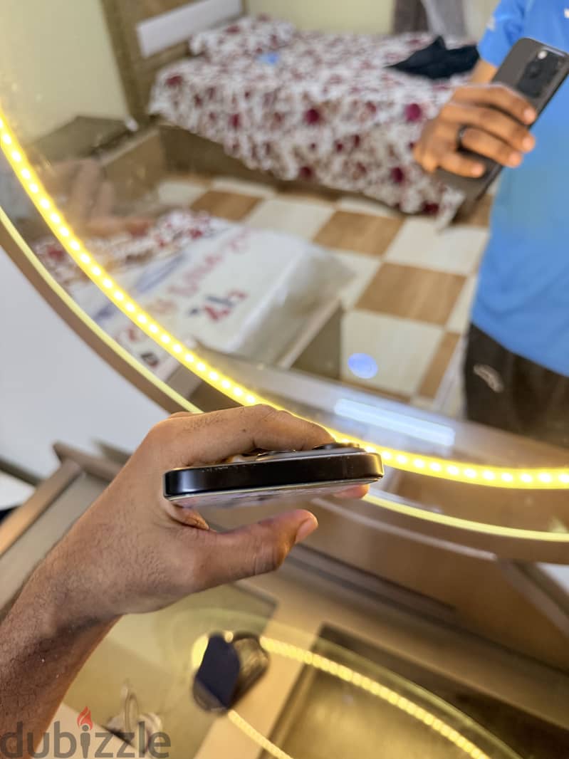 Apple - iPhone 16 Pro 5