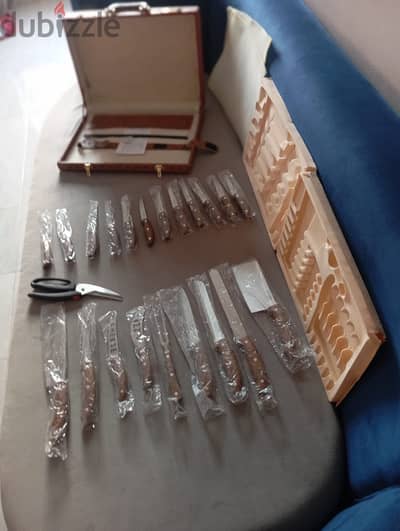 طقم سكاكين ماركة أرشيا (Arshia) 22 قطعة بحالة ممتازة جدا لم يستعمل