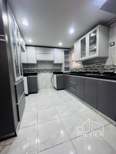 Apartment for sale very prime location landscape view ready to move khamayel compound
