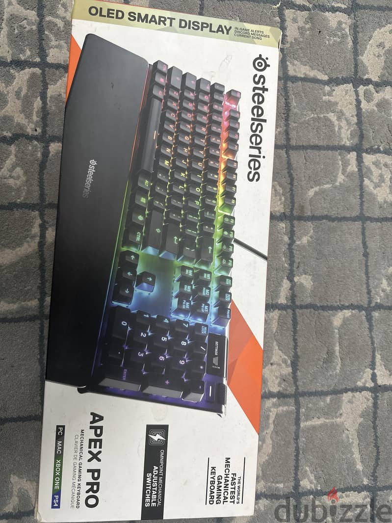 Steelseries apex pro gen 1 with box 1