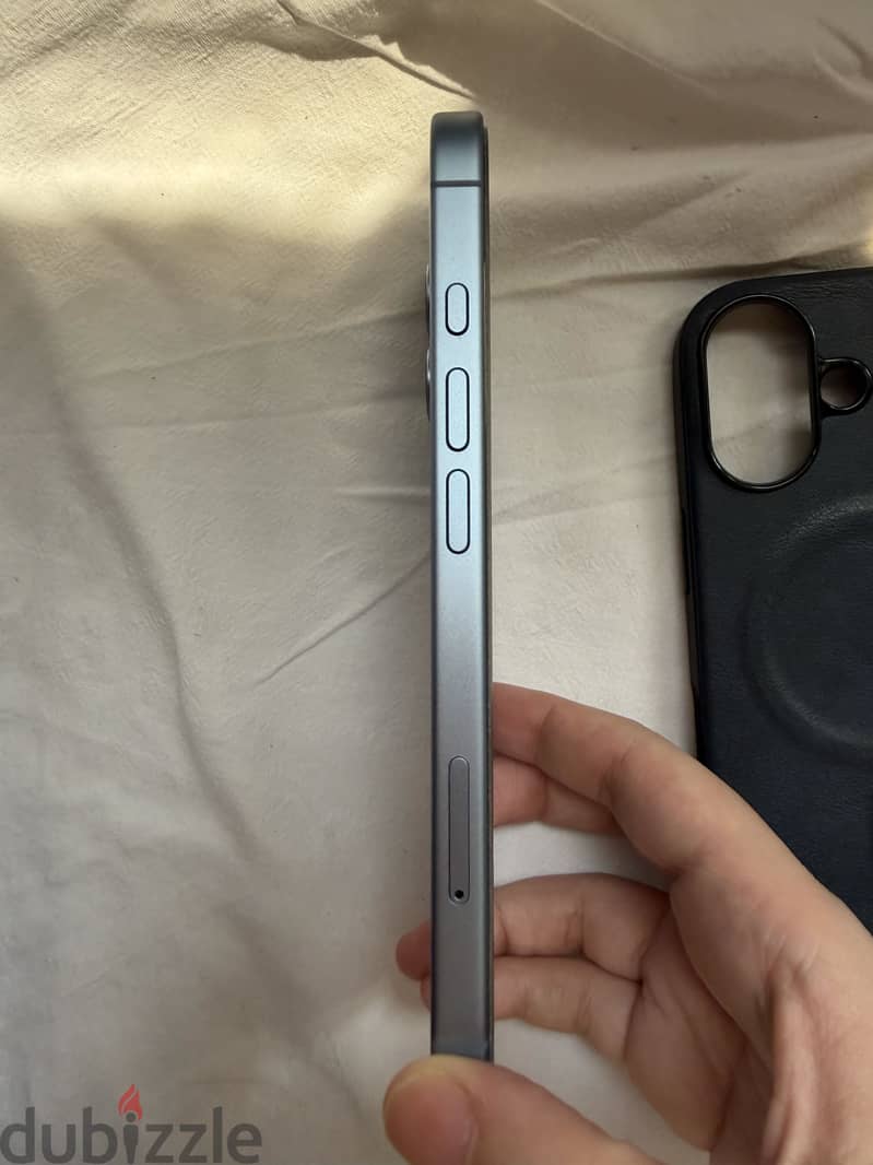 Apple - iPhone 17 3
