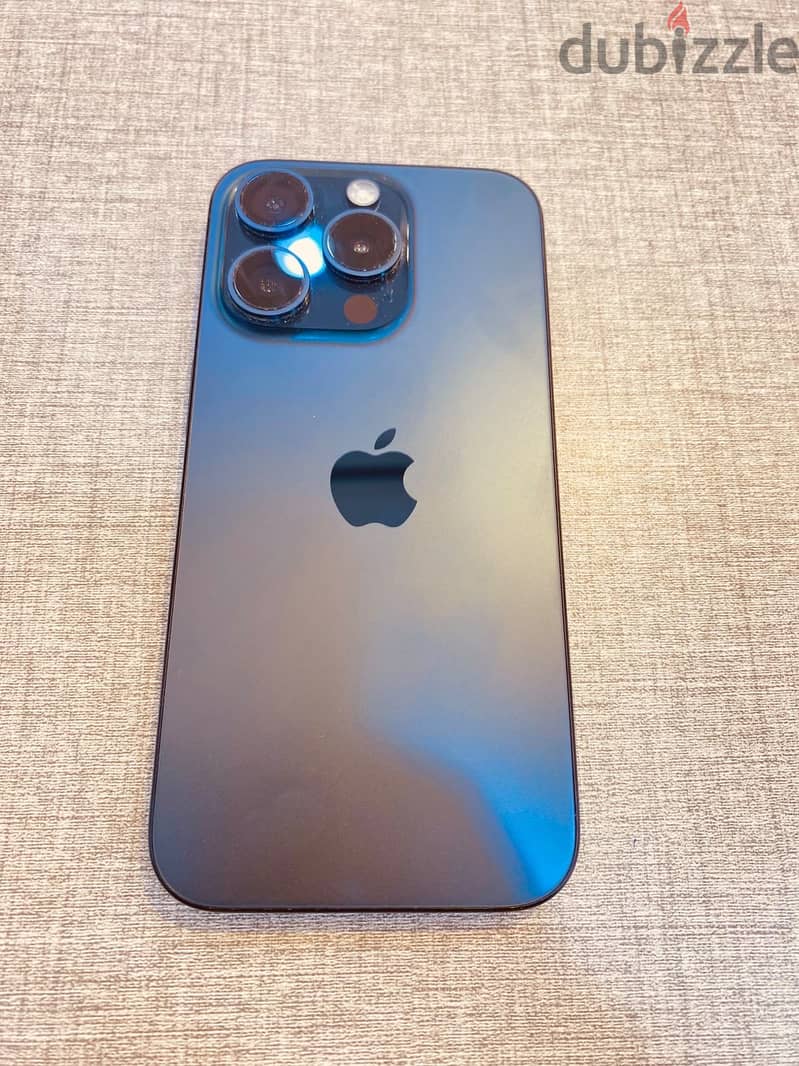 Apple - iPhone 15 Pro 4