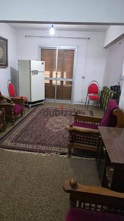 شقة في موقع متميز في شارع جمال عبد الناصر - اسكندرية  الدور ال٦