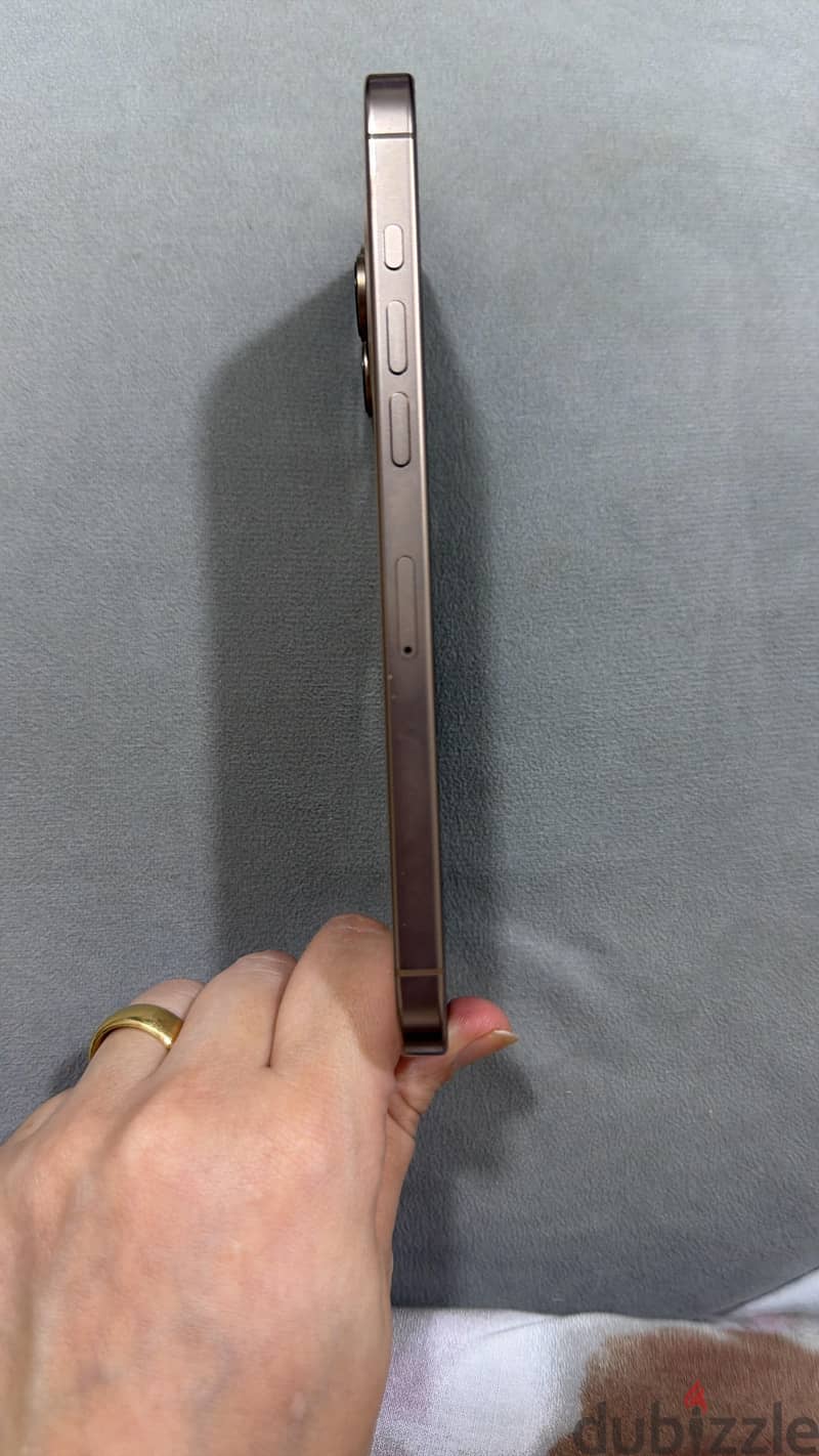Apple - iPhone 16 Pro Max 3