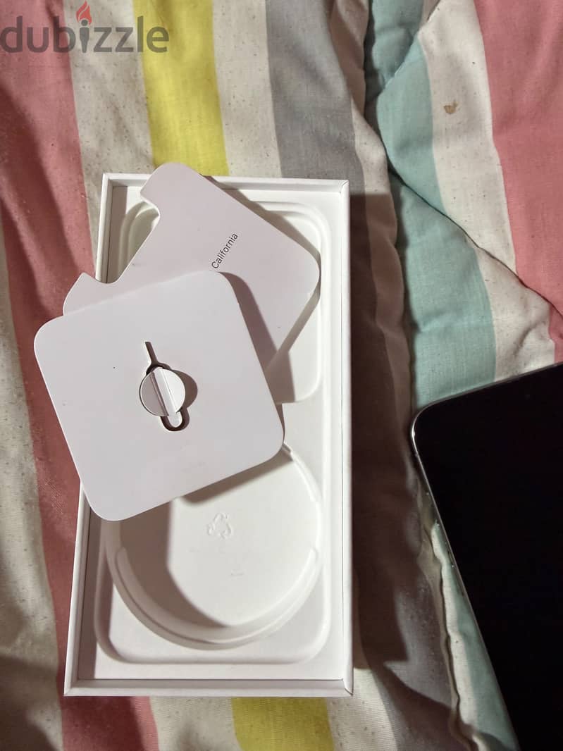 Apple - iPhone 15 Pro 2