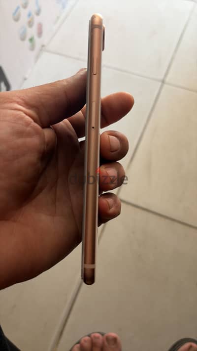آبل - آيفون 8 بلس