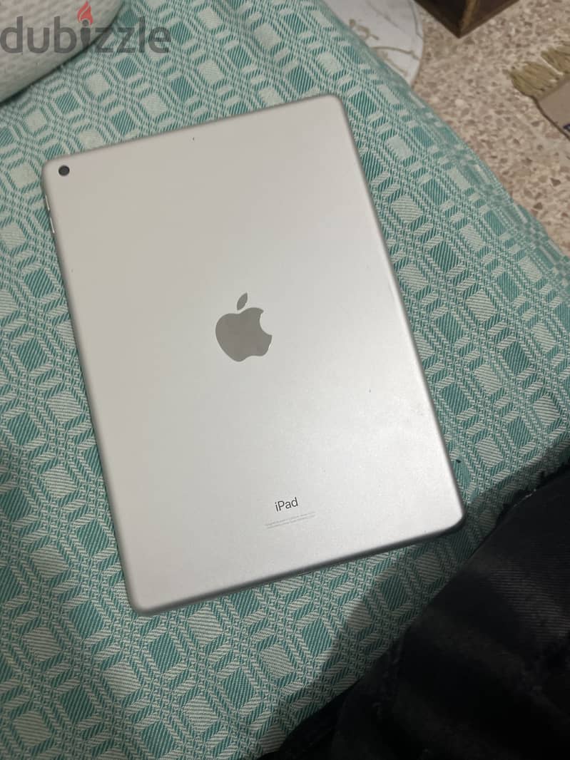 iPad 8th gen good condition 1