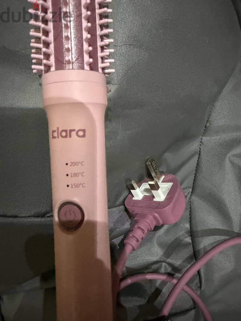 CLARA Ionic Slim Hot Brush 4