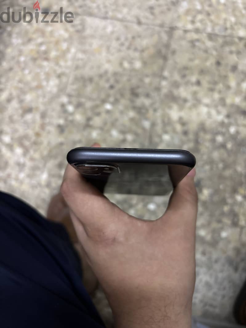 Apple - iPhone 11 1