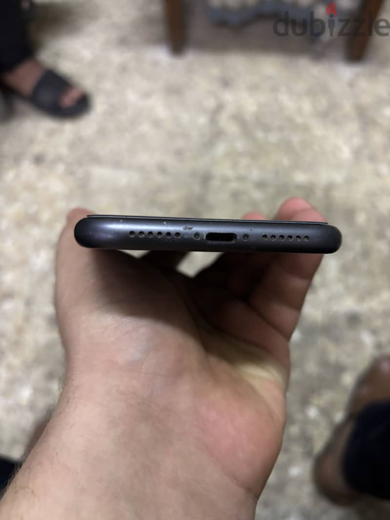 Apple - iPhone 11 2