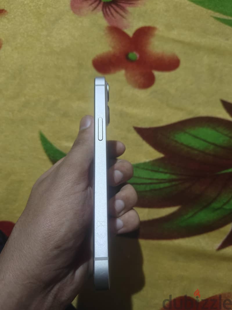 Apple - iPhone 13 5