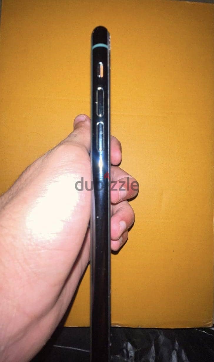 Apple - iPhone 11 Pro Max 2