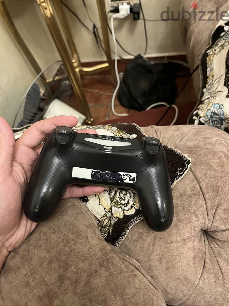 Ps4 pro used 5