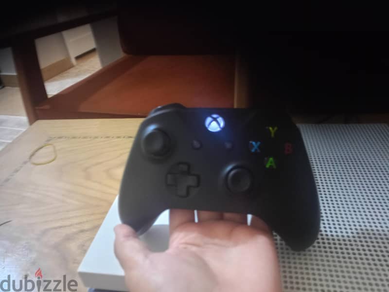 Xbox one s 1tb لقته 2
