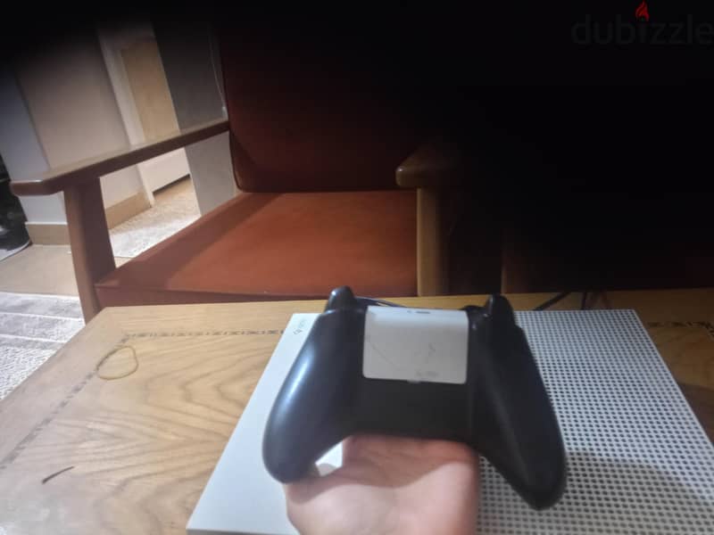 Xbox one s 1tb لقته 3
