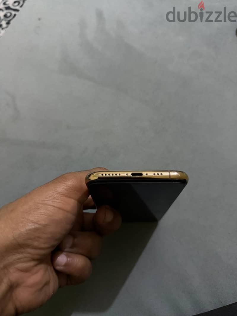 Apple - iPhone 11 Pro 5
