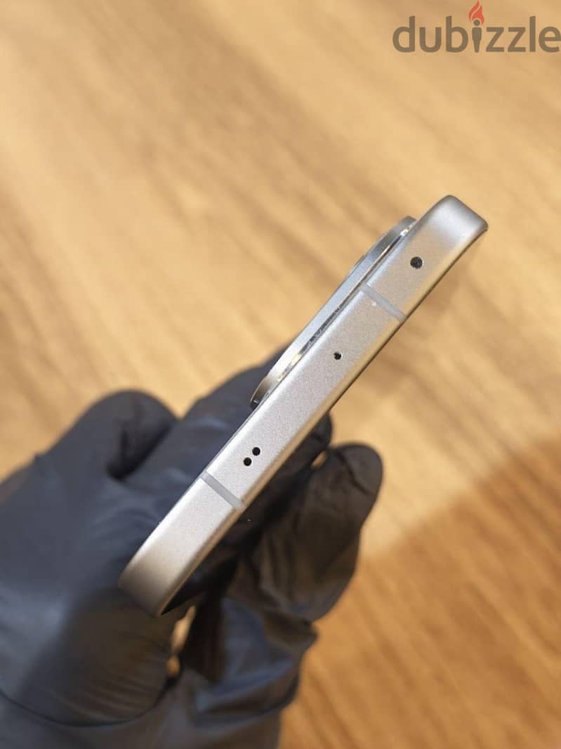 Vivo V70 4