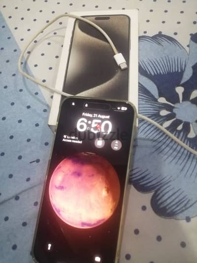iphone 15 pro max بحالة الزيرو